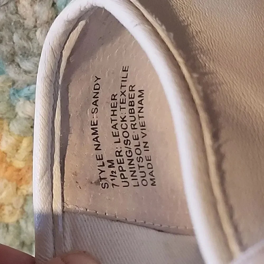 Kate Spade Sandy Leather Slip On Sneakers White Purple 7.5